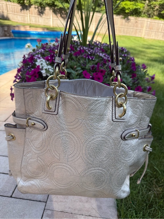 Coach Handbags - Coach op art dot Metallic leather Tote, brass Chain Hardware and drawstring